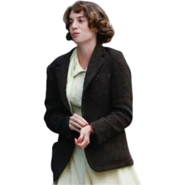 asteroid-city-2023-maya-hawke-blazer