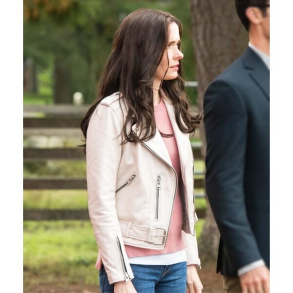 superman-and-lois-elizabeth-tulloch-white-leather-jacket