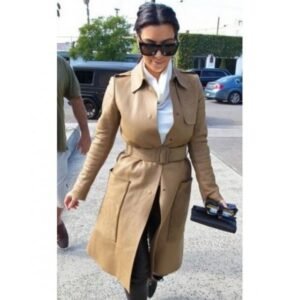 kim-kardashian-long-coat