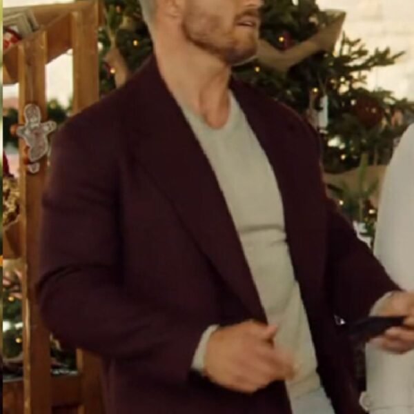 mom-s-christmas-boyfriend-2023-anthony-bewlz-maroon-coat