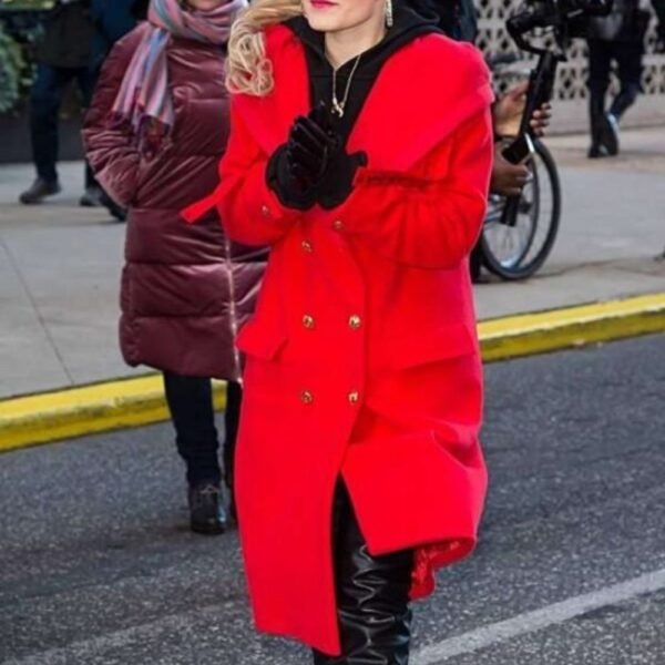 meg-donnelly-100th-thanksgiving-day-coat