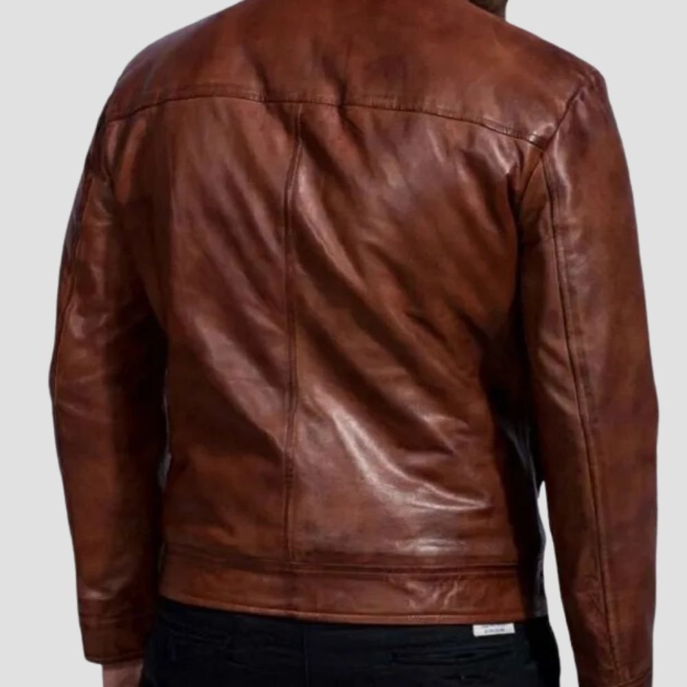 keanu-reeves-brown-jacket