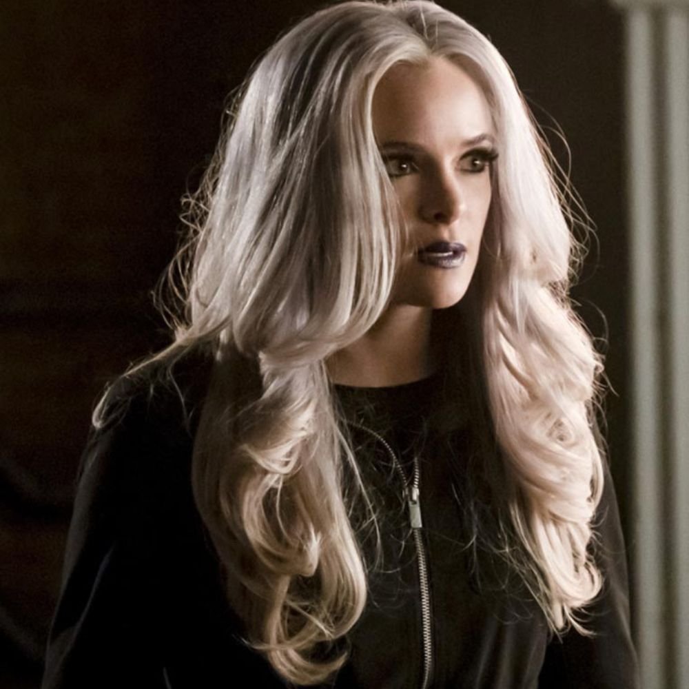 the-flash-killer-frost-outfit