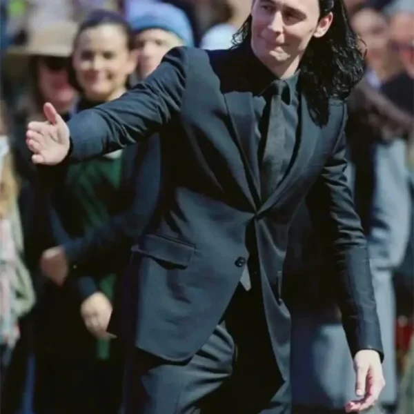 thor-movie-coat.webp