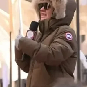 kelly-clarkson-jacket.webp