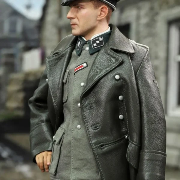 lnglourious-basterds-black-coat.webp